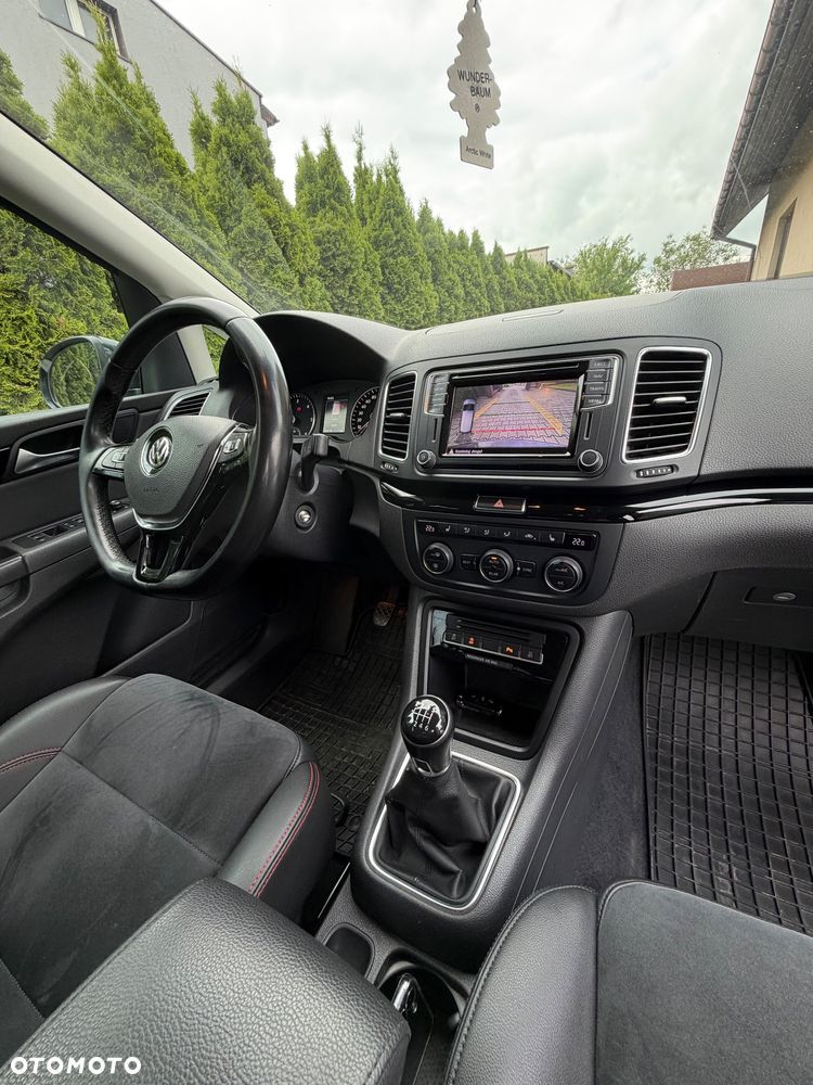 Volkswagen Sharan 2.0 TDI BMT Highline - 17