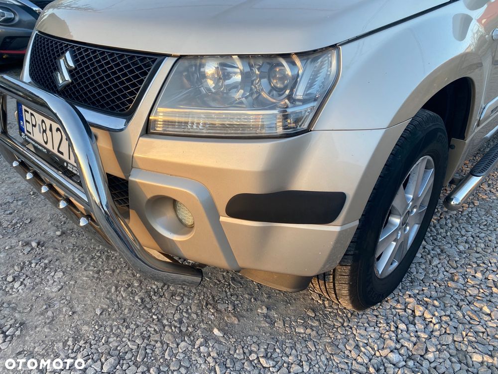 Suzuki Grand Vitara 2.0 De luxe - 9