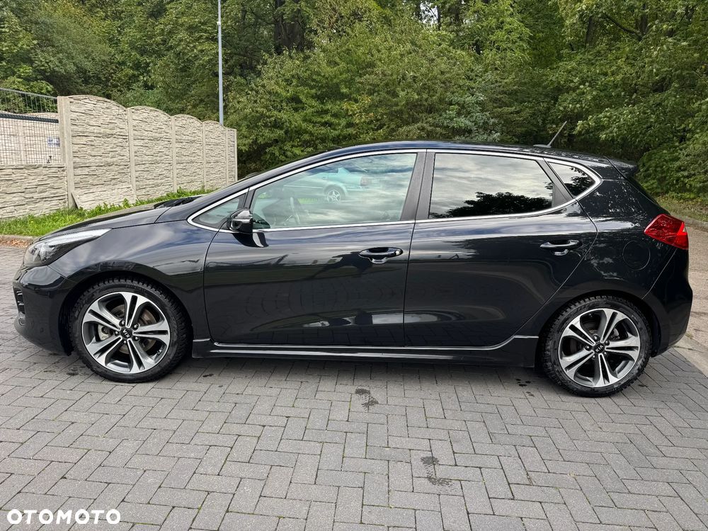 Kia Ceed 1.6 CRDi GT Line - 10