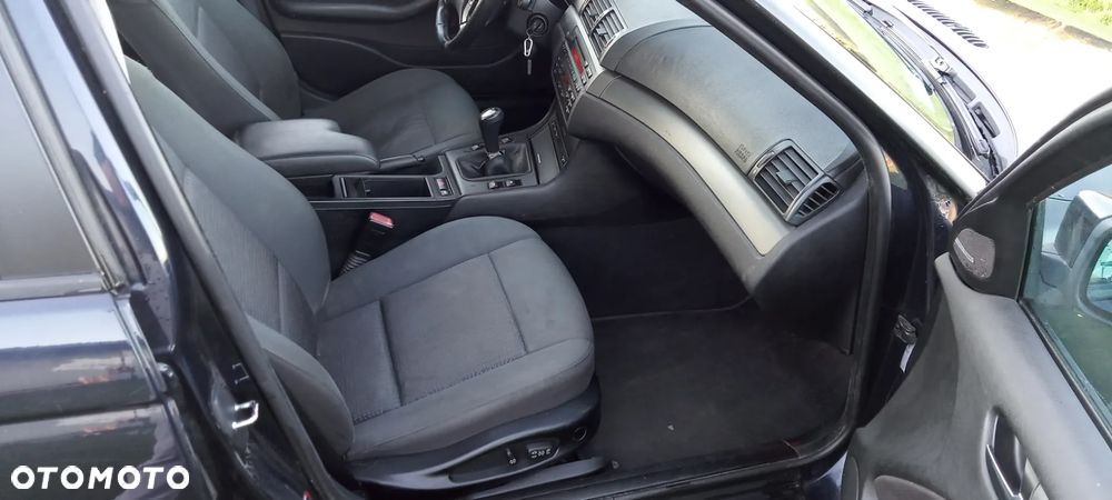BMW Seria 3 320d - 7