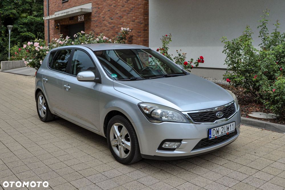Kia Ceed - 6