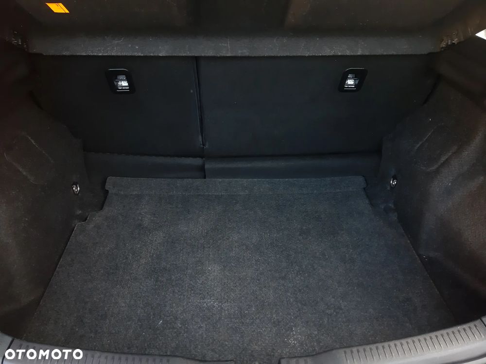 Toyota Auris - 30