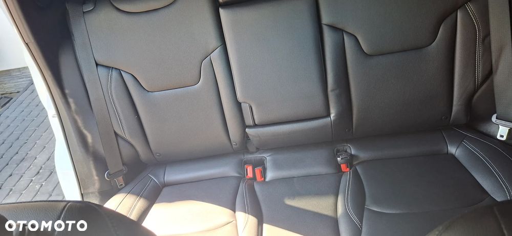 Jeep Compass - 27