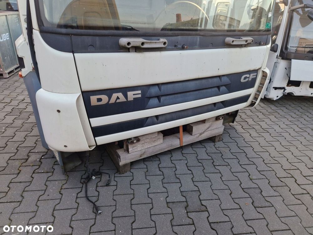 Kompletny Przód DAF CF 65 / 75 / 85 Maska Atrapa Polik Prawy Lewy Boczek - 1