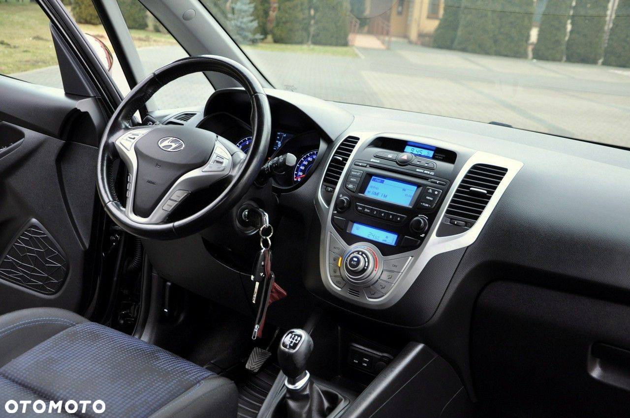 Hyundai ix20 - 25