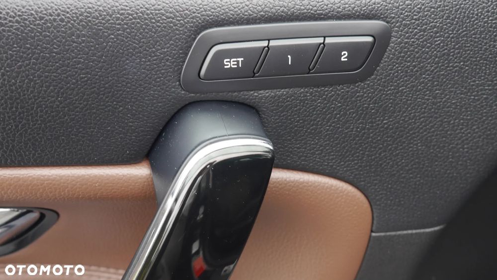 Kia Ceed 1.6 GDI ISG Platinum Edition - 23