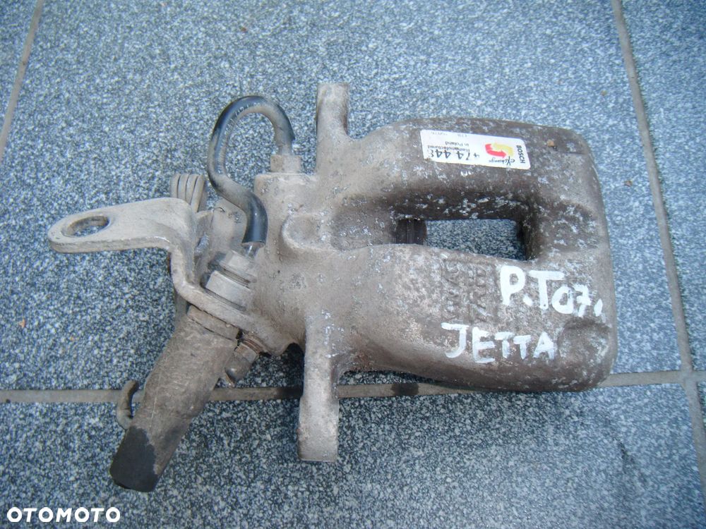 vw jetta III 07r golf V zacisk prawy tył