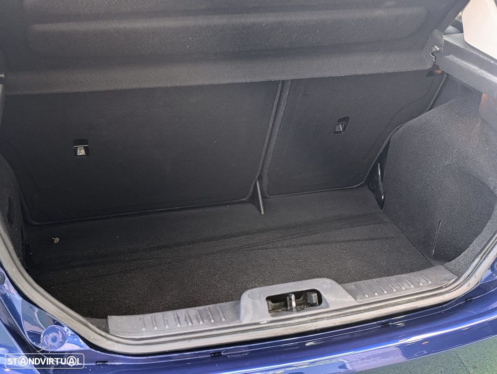 Ford Fiesta - 13