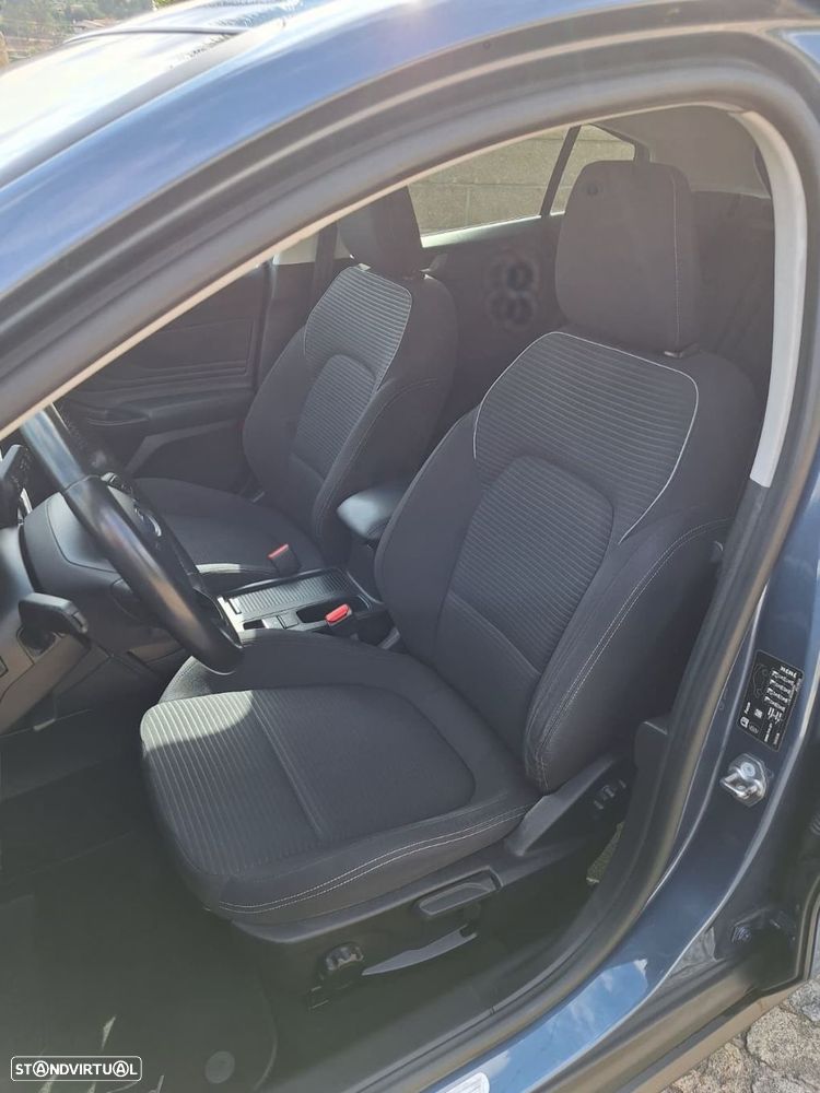 Ford Focus 1.0 EcoBoost Active - 10