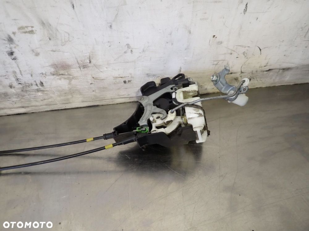 ZAMEK LEWY PRZÓD DRZWI KLAMKA MITSUBISHI LANCER VIII - 5