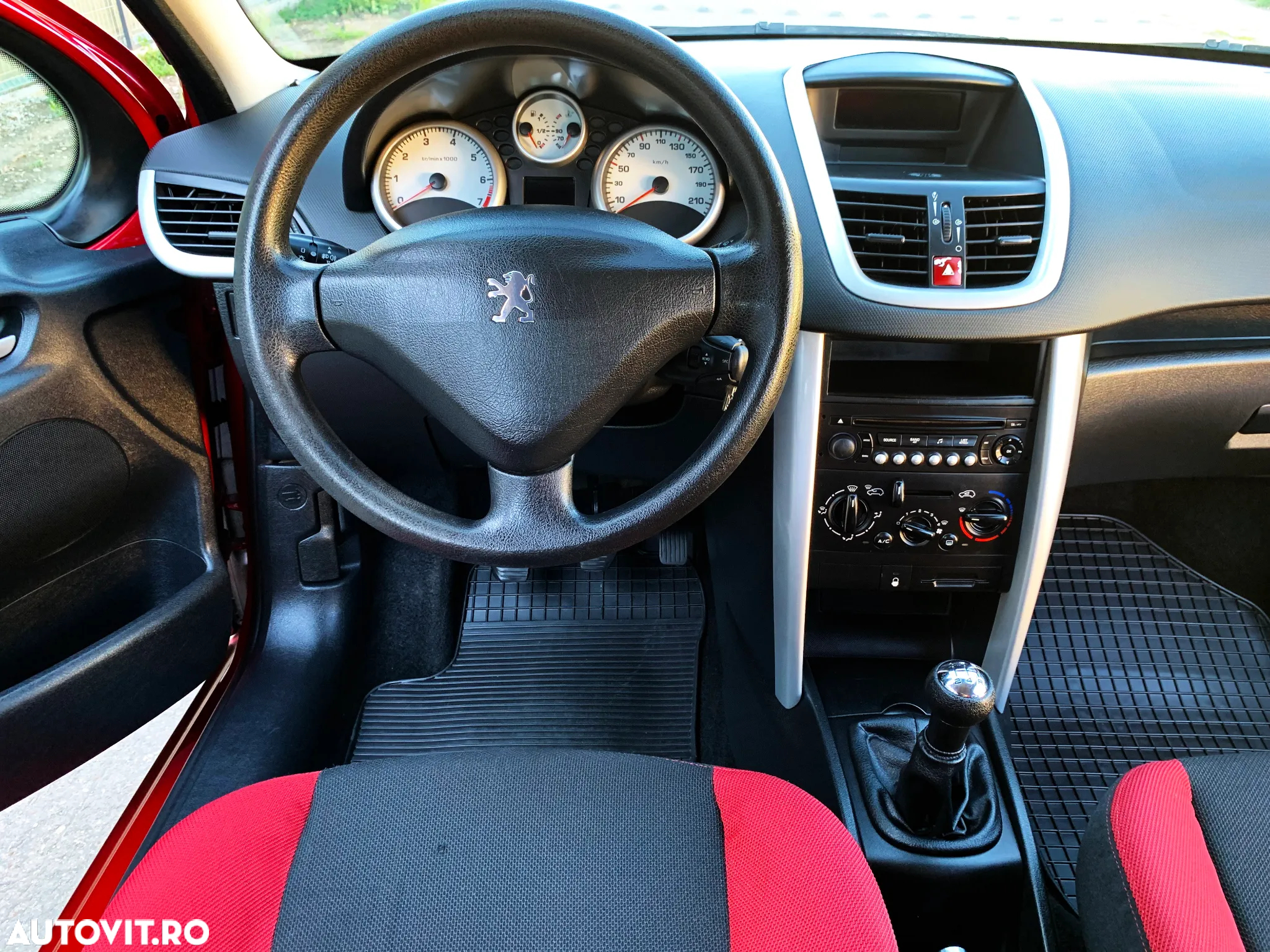 Peugeot 207 1.4E 16V Trendy - 11