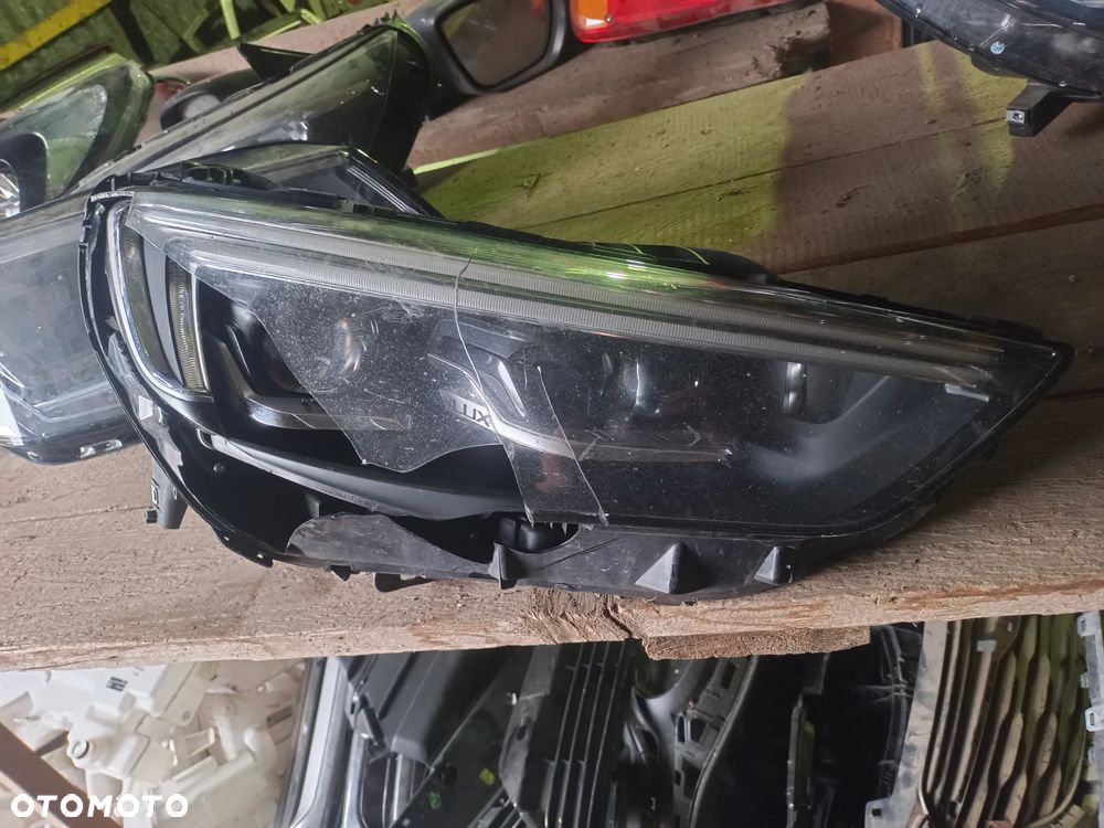 lampa prawa przód ful LED ilux Insignia b - 1