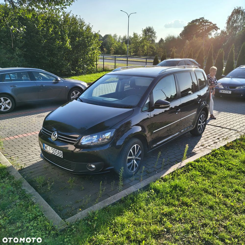 Volkswagen Touran 2.0 TDI DPF Highline - 4