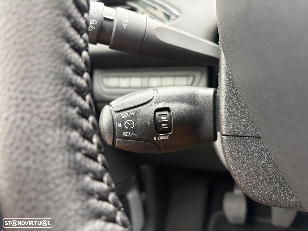 Peugeot 208 1.4 HDi Active - 12