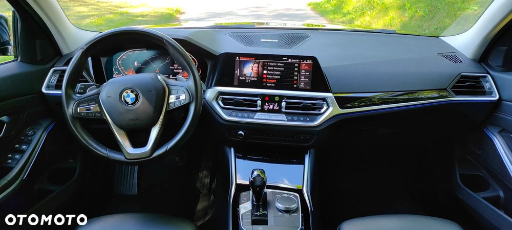 BMW Seria 3 320d Sport Line Shadow sport - 11