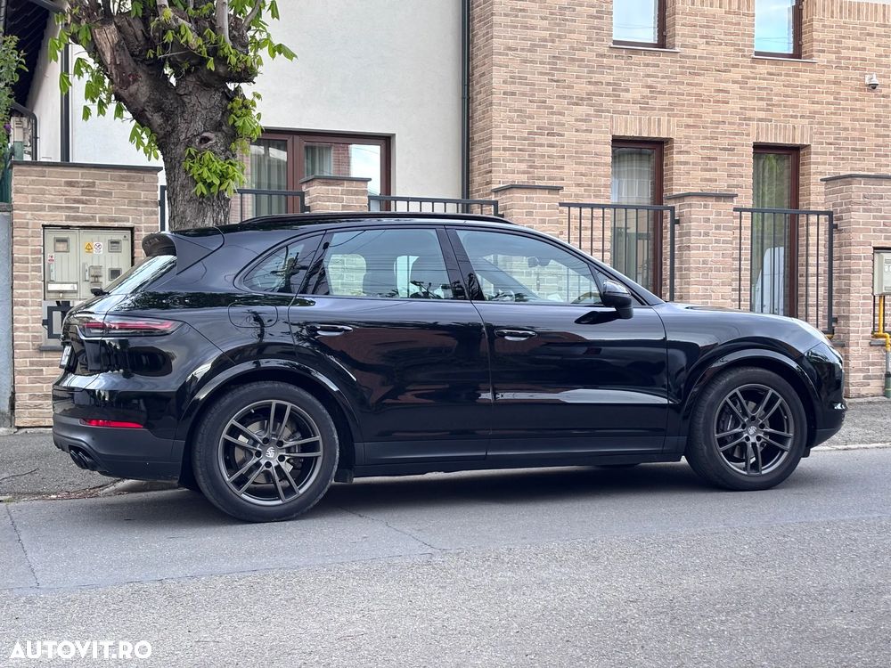 Porsche Cayenne - 6