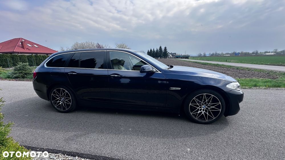 BMW Seria 5 530d xDrive - 4