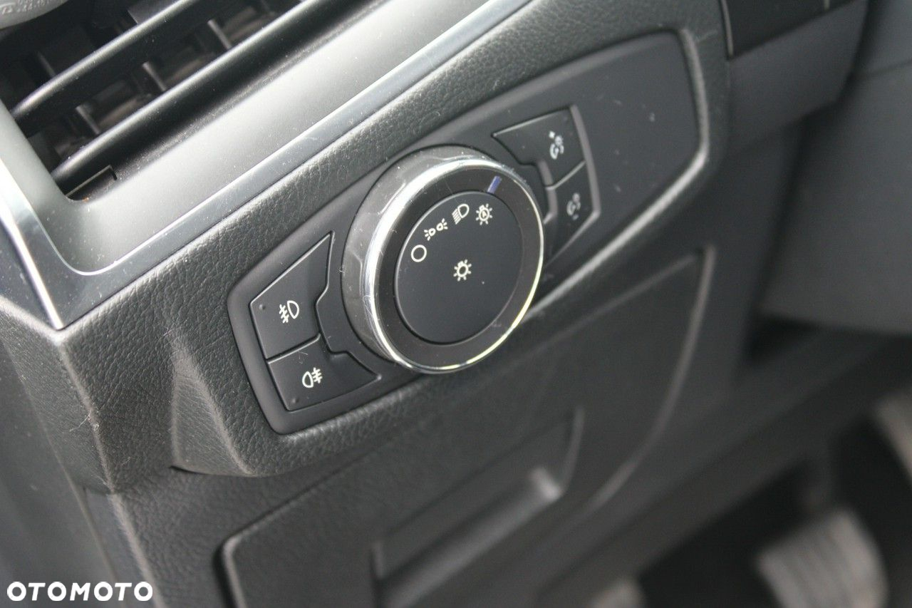 Ford S-Max - 16