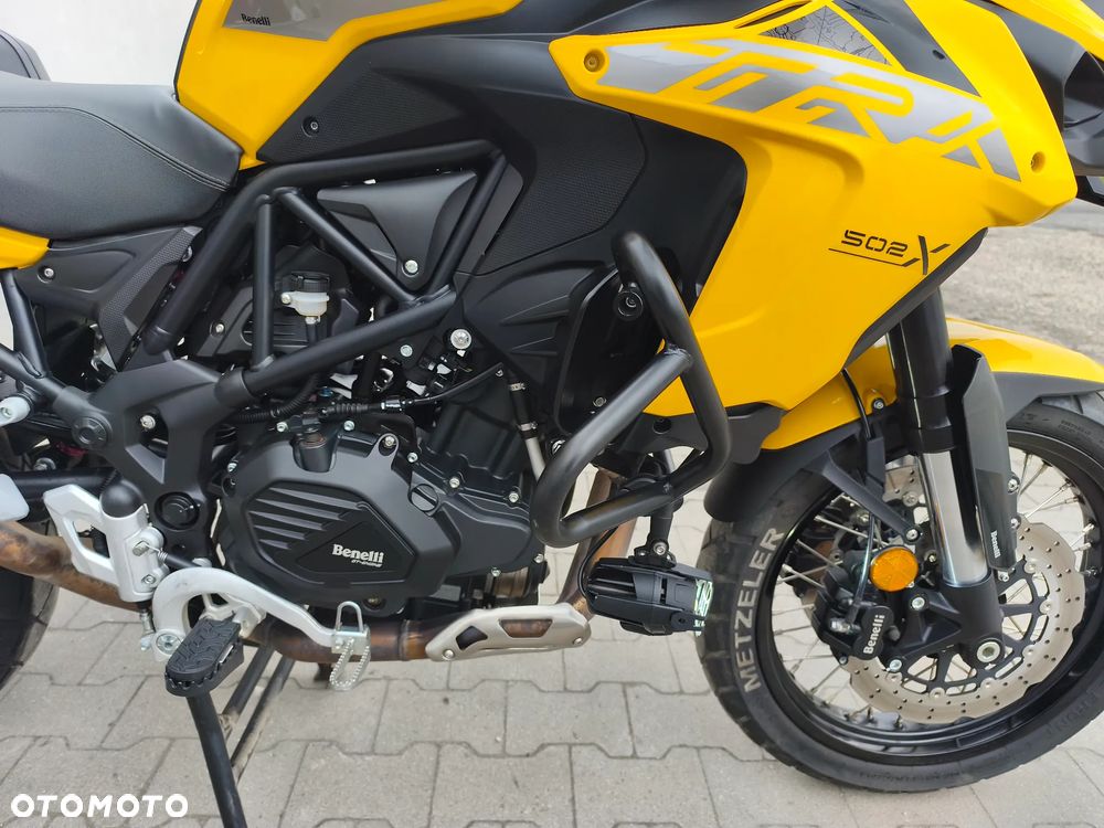 Benelli TRK 502X - 21