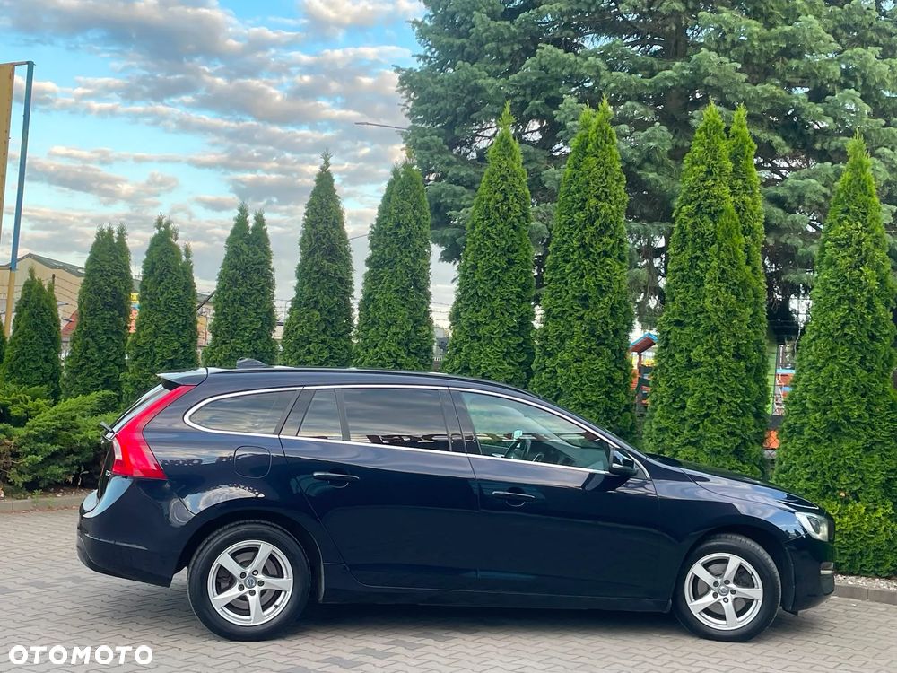 Volvo V60 D3 Momentum - 9