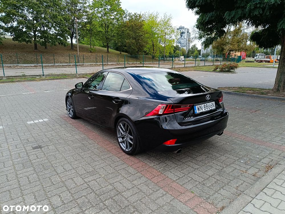 Lexus IS 200t F Sport - 26