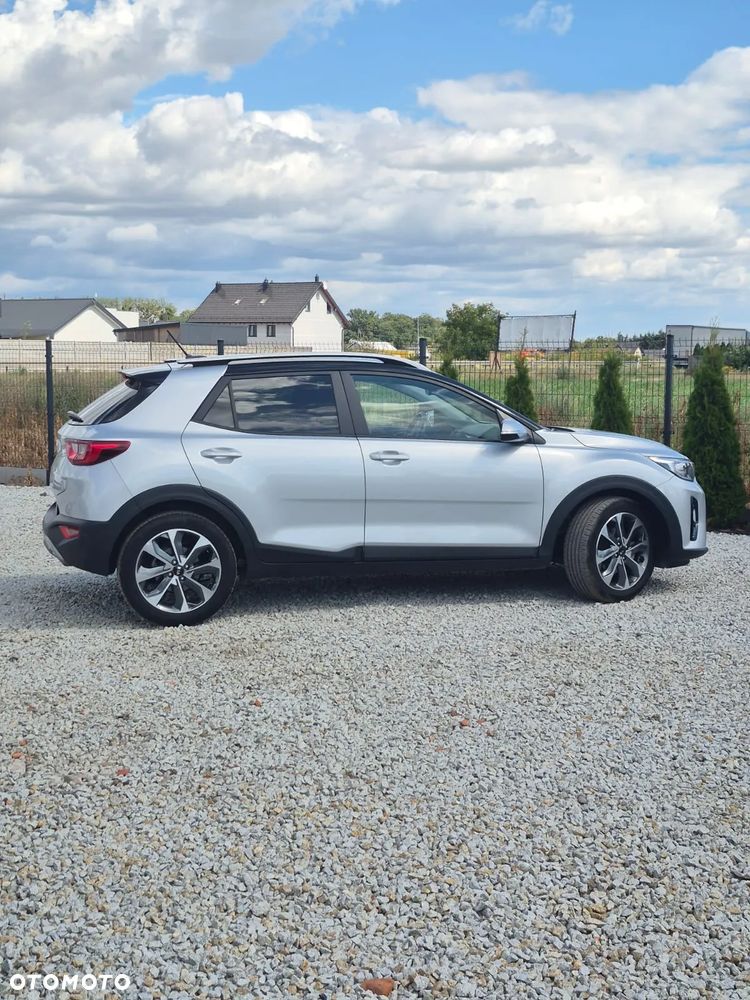 Kia Stonic - 8