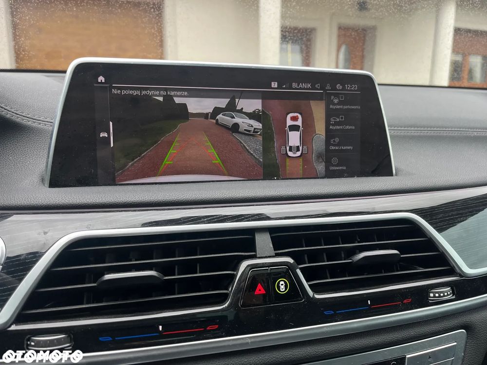 BMW Seria 7 740d xDrive - 14