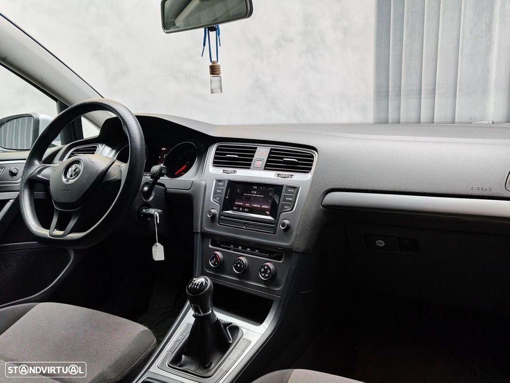 VW Golf 1.6 BlueTDI Comfortline - 15
