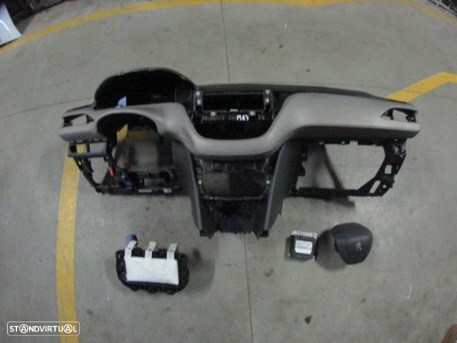 Kit Airbags 9672848580 96728484ZD 9803380480 PEUGEOT 208 1 FASE 1 2013 1.6HDI 92CV 3P CASTANHO PRETO Danificado - 1