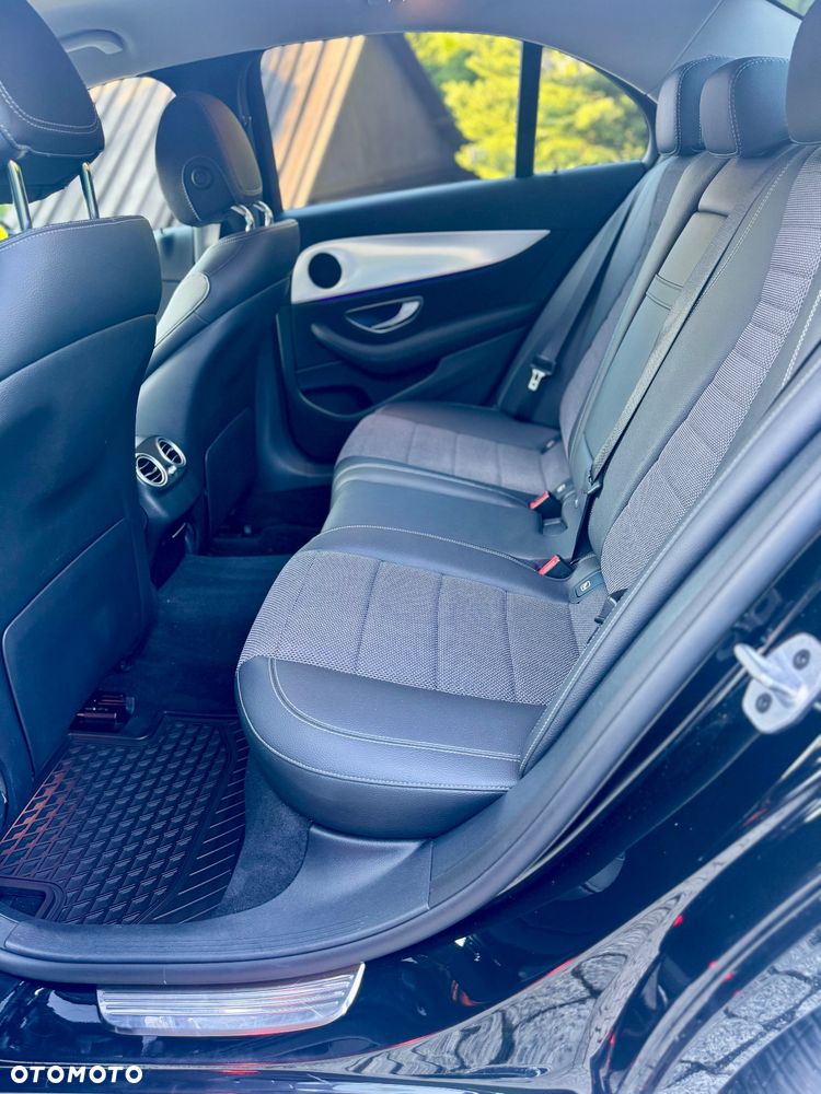 Mercedes-Benz Klasa E 200 d Business Edition 9G-TRONIC - 23