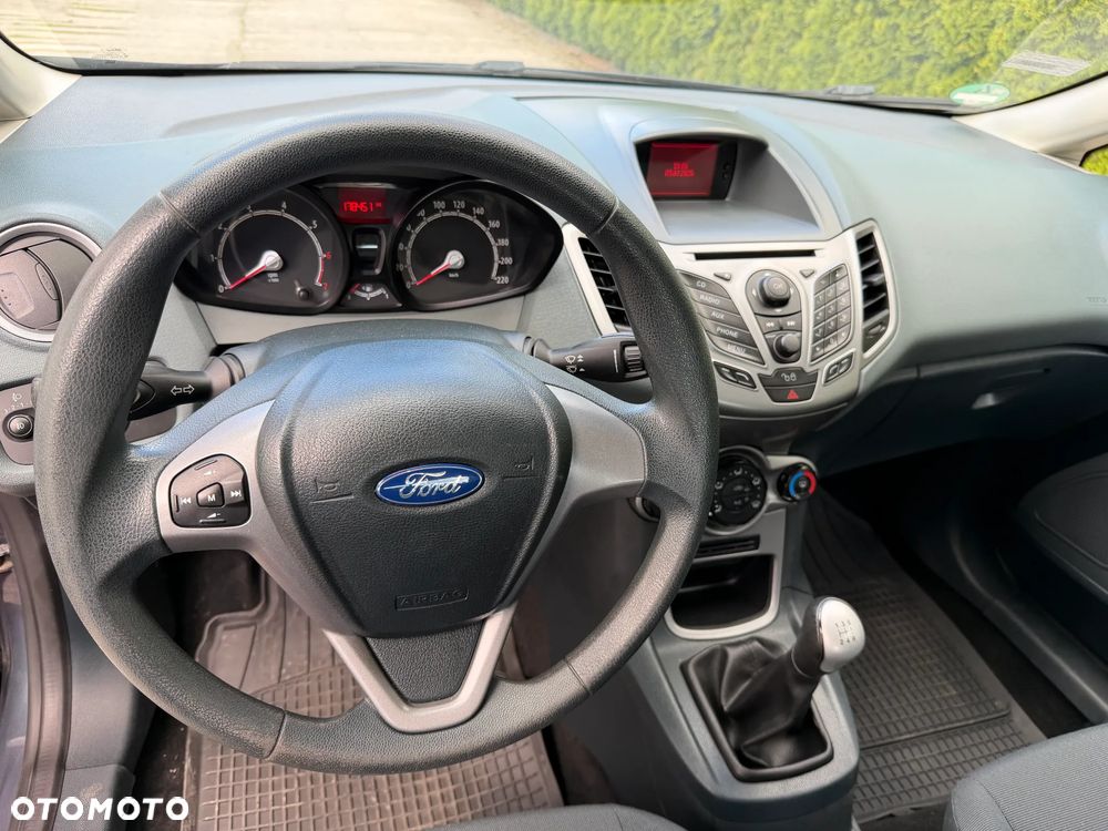 Ford Fiesta 1.25 Platinium X EU5 - 11