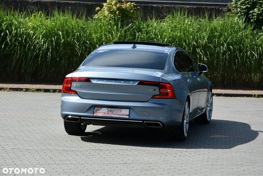 Volvo S90 - 24