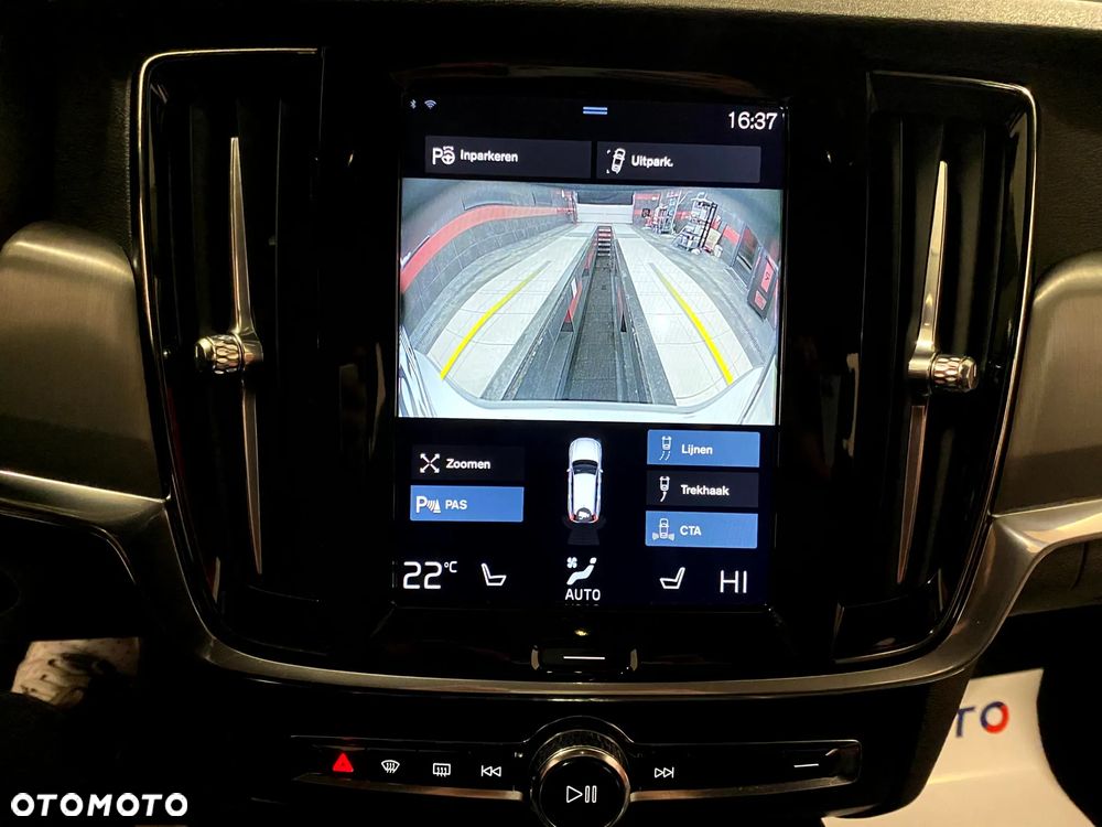 Volvo V90 D4 Geartronic Kinetic - 21