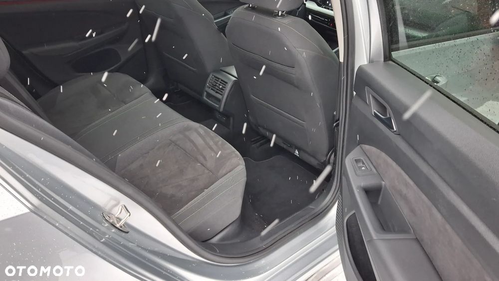 Volkswagen Golf Variant 2.0 TDI SCR DSG Life - 18