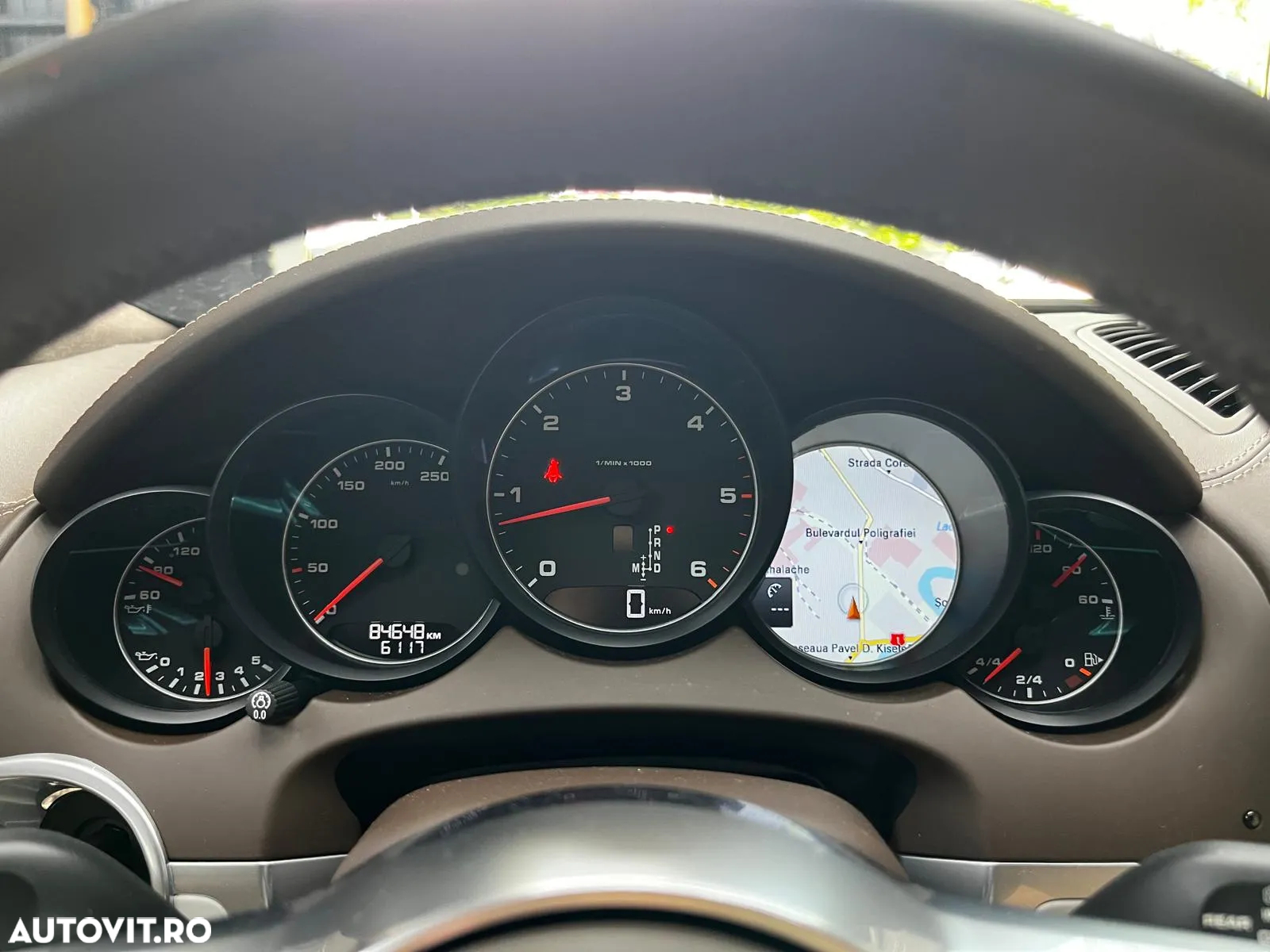 Porsche Cayenne 3.0 L - 8