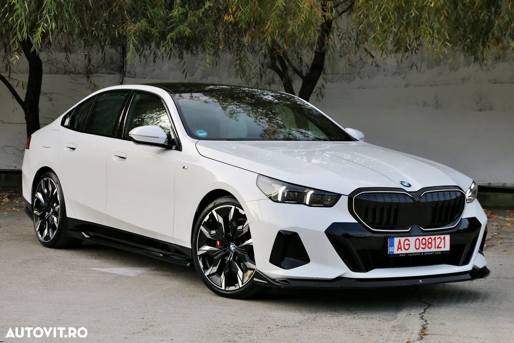BMW Seria 5 520i AT MHEV - 9