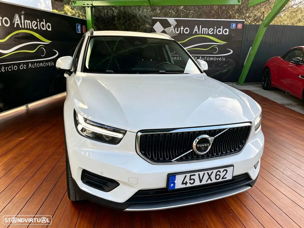 Volvo XC 40 2.0 D3 Momentum Geartronic - 9
