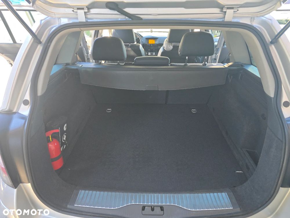Opel Astra 1.7 CDTI - 29