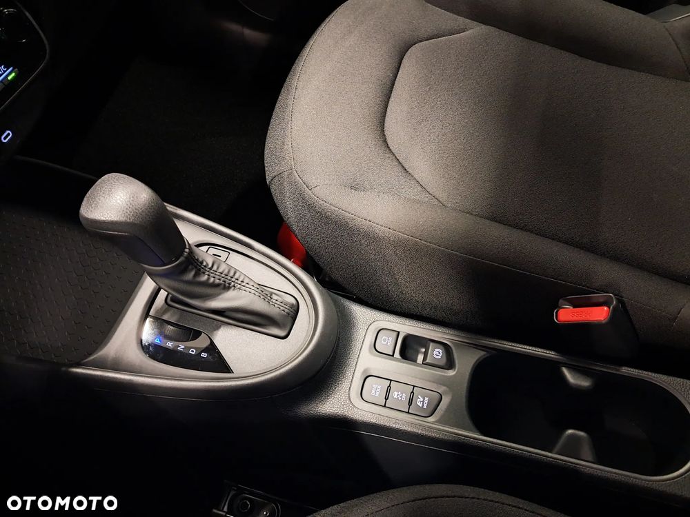 Toyota Aygo X Hybrid 1.5 Comfort e-CVT - 22