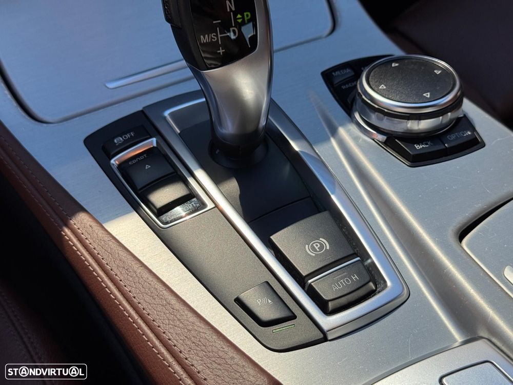 BMW 520 d Line Luxury Auto - 14
