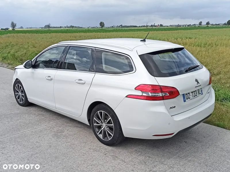 Peugeot 308 - 4