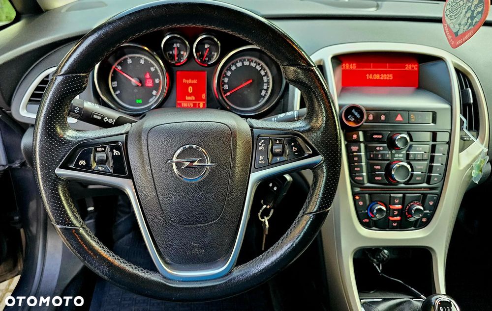 Opel Astra - 11