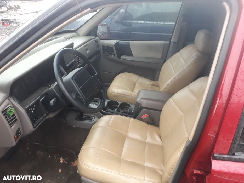 Dezmembrez Jeep Grand Cherokee ZJ 5.2v84.0 benzina,2,5d - 3