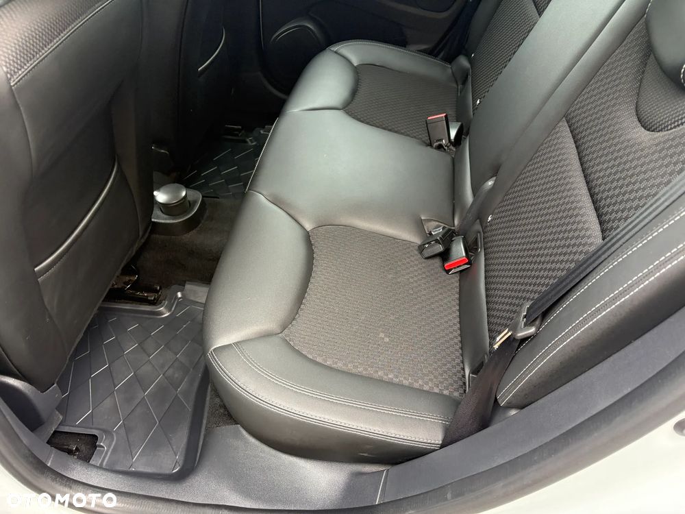 Renault Clio 0.9 Energy TCe Intens+ EU6 - 15