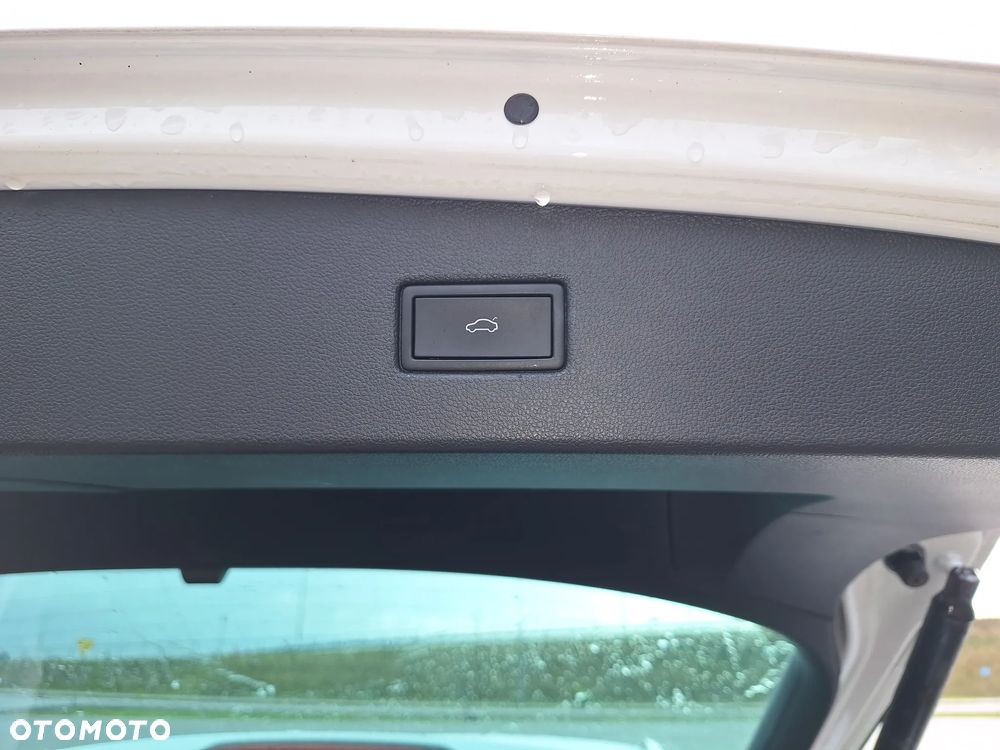 Volkswagen Tiguan - 28