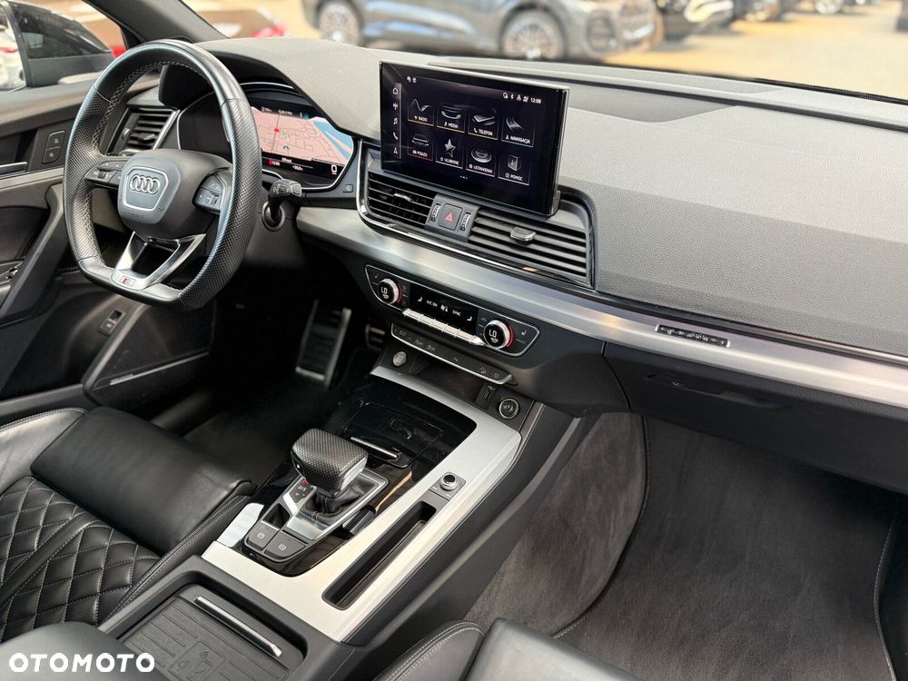 Audi Q5 Sportback - 24