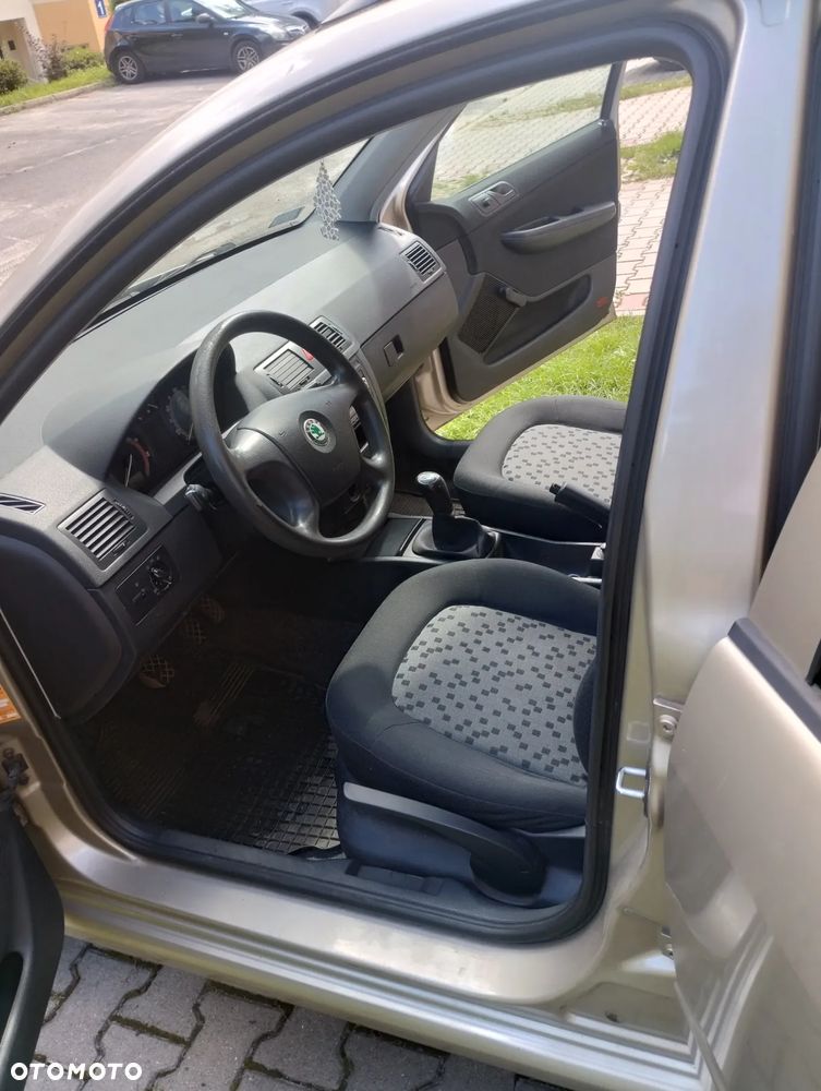 Skoda Fabia - 4