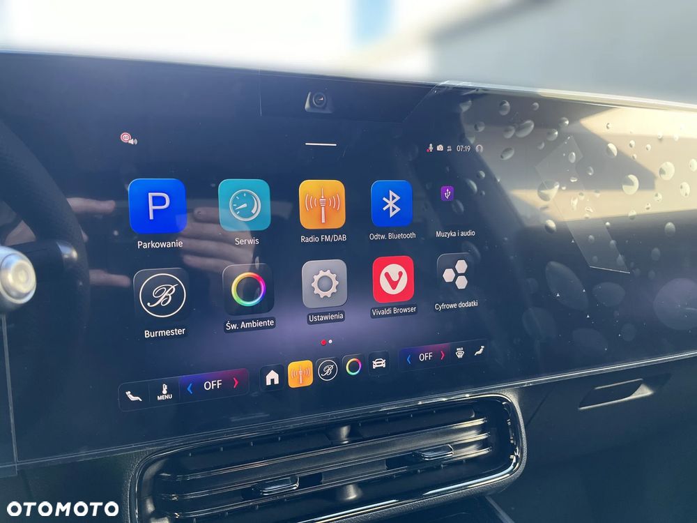 Mercedes-Benz CLA - 16