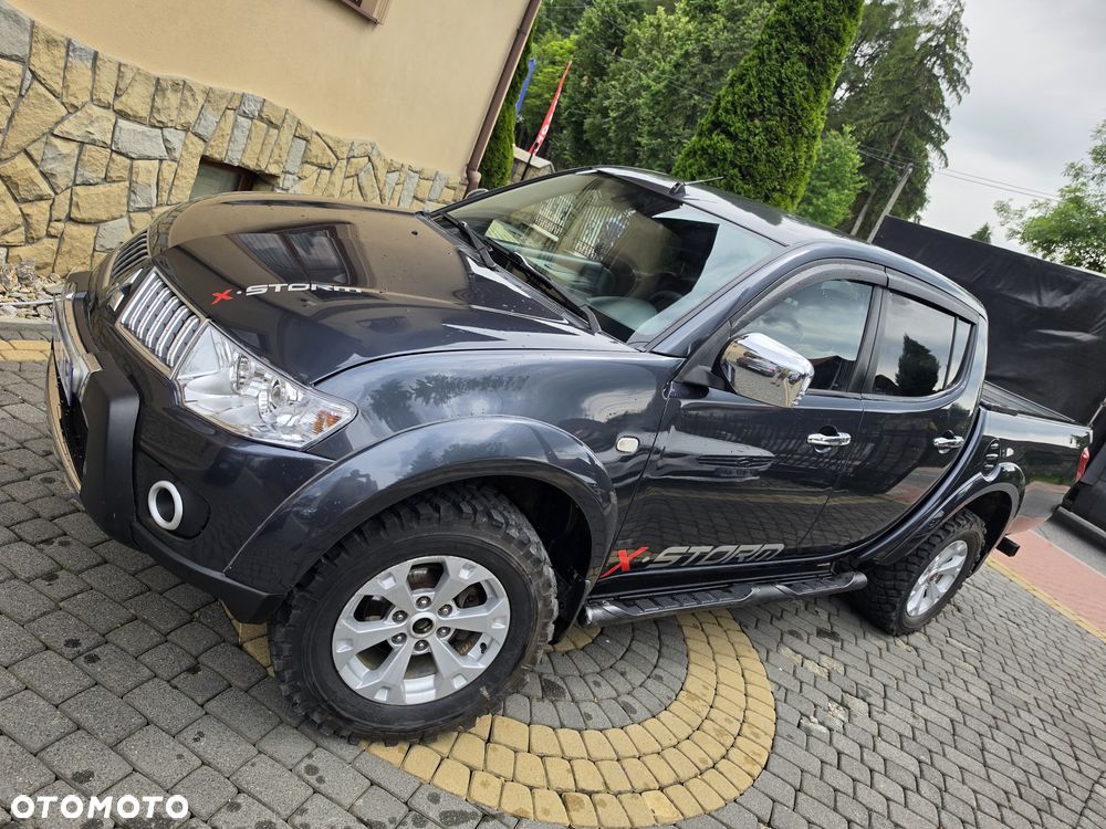 Mitsubishi L200 - 3