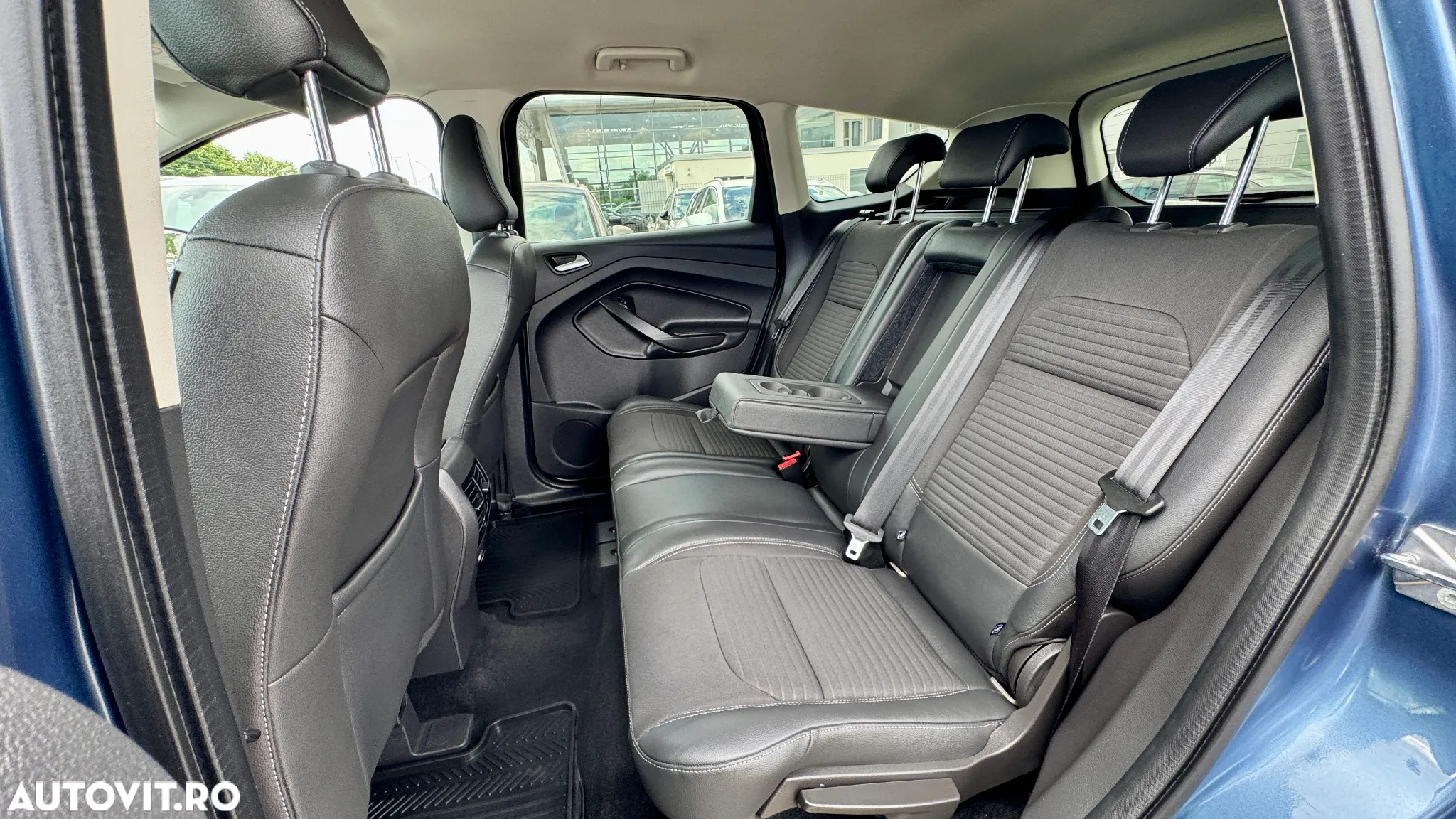 Ford Kuga 1.5 EcoBoost FWD Titanium - 10